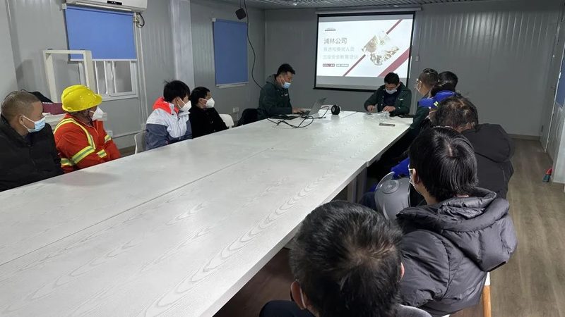 管理培训教材分类与选用的关键要点**